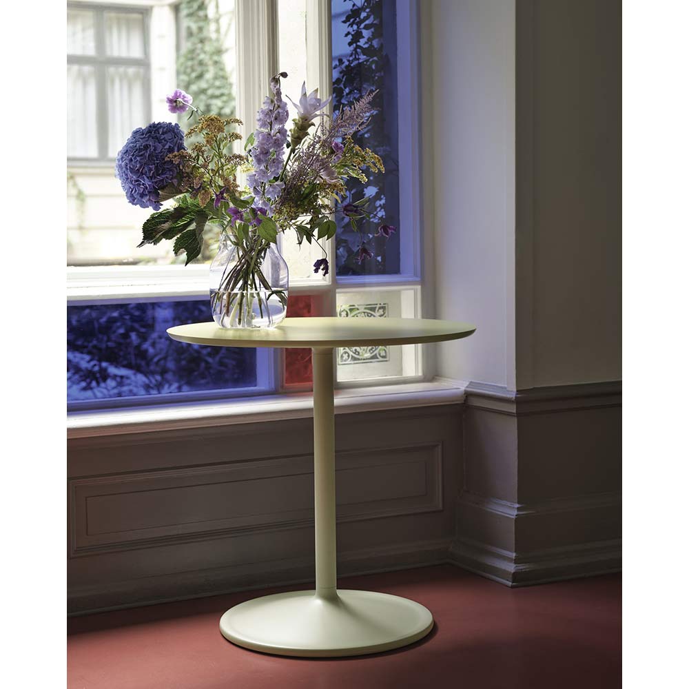 SILENT VASE φ20cm / muuto（ムート） / 花器・フラワーベース・花瓶 / MUT10074_dt_09.jpg