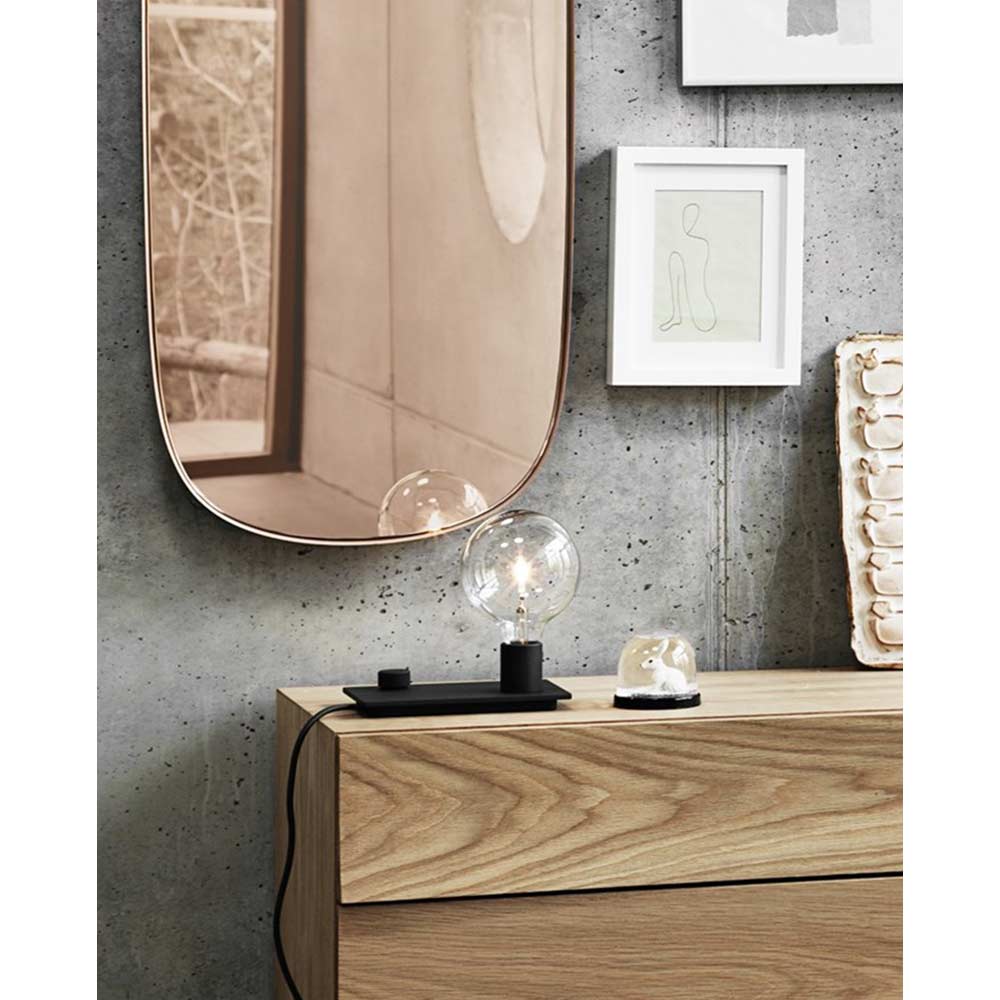 FRAMED MIRROR Small / muuto（ムート） / 壁掛けミラー・壁掛け鏡・鏡台・スタンドミラー / MUT10080_dt_08.jpg
