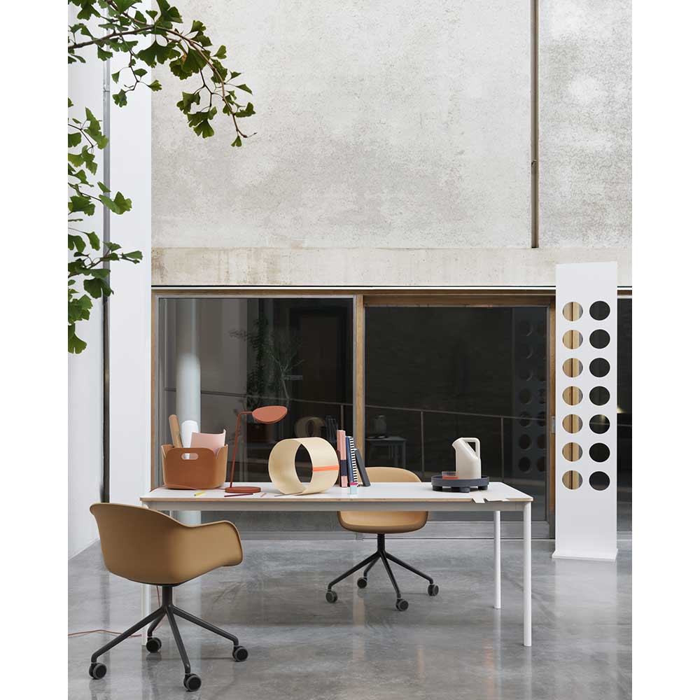 BASE TABLE 1900×850 White Laminate/Plywood / muuto（ムート） / ダイニングテーブル / MUT10140_dt_03.jpg