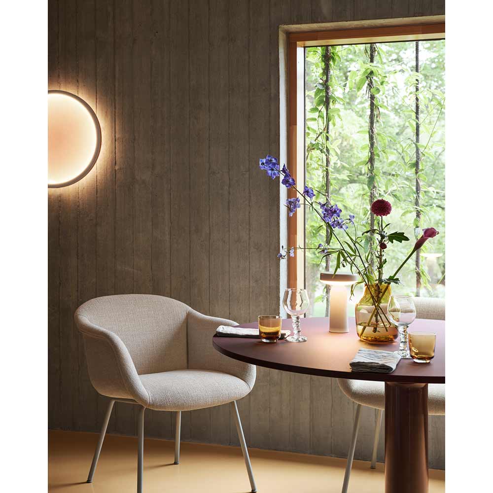MIDST TABLE φ1600 Dark Oiled Oak / muuto（ムート） / ダイニングテーブル / MUT10149_dt_03.jpg