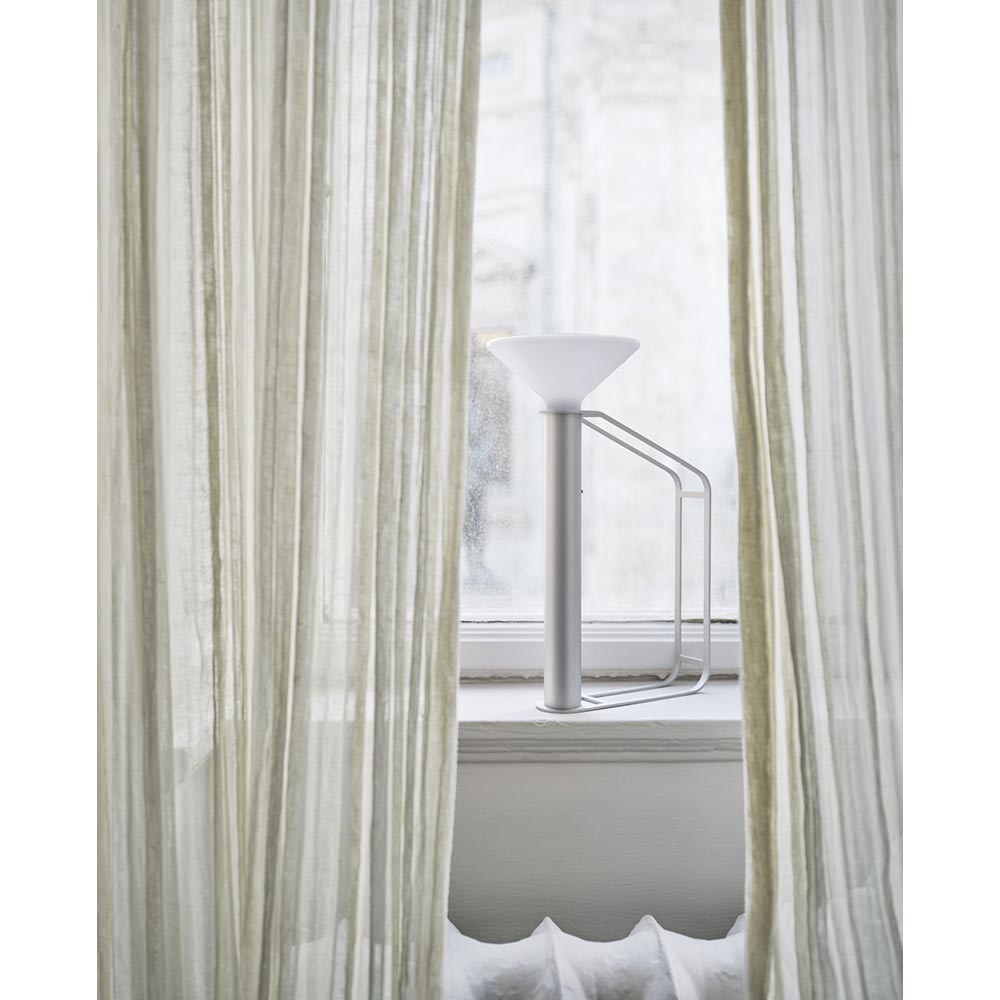 PITON PORTABLE LAMP / muuto（ムート） / テーブルランプ・テーブルライト / MUT10192_dt_10.jpg