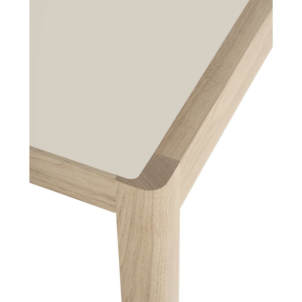 WORKSHOP TABLE 1300×650 / muuto（ムート） / ダイニングテーブル / MUT10193_dt_01.jpg
