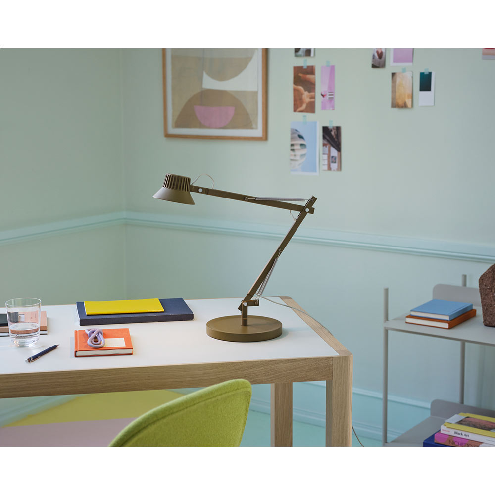 WORKSHOP TABLE 1300×650 / muuto（ムート） / ダイニングテーブル / MUT10193_dt_04.jpg
