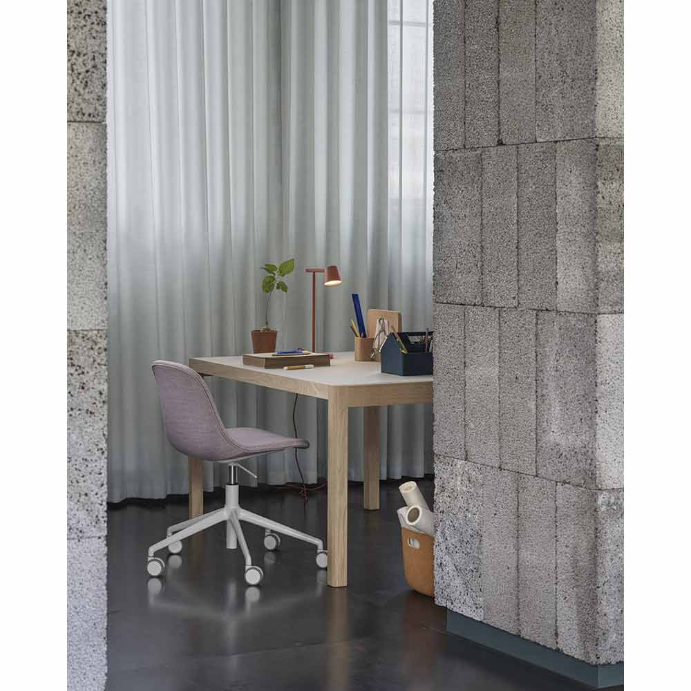 WORKSHOP TABLE 1300×650 / muuto（ムート） / ダイニングテーブル / MUT10193_dt_15.jpg