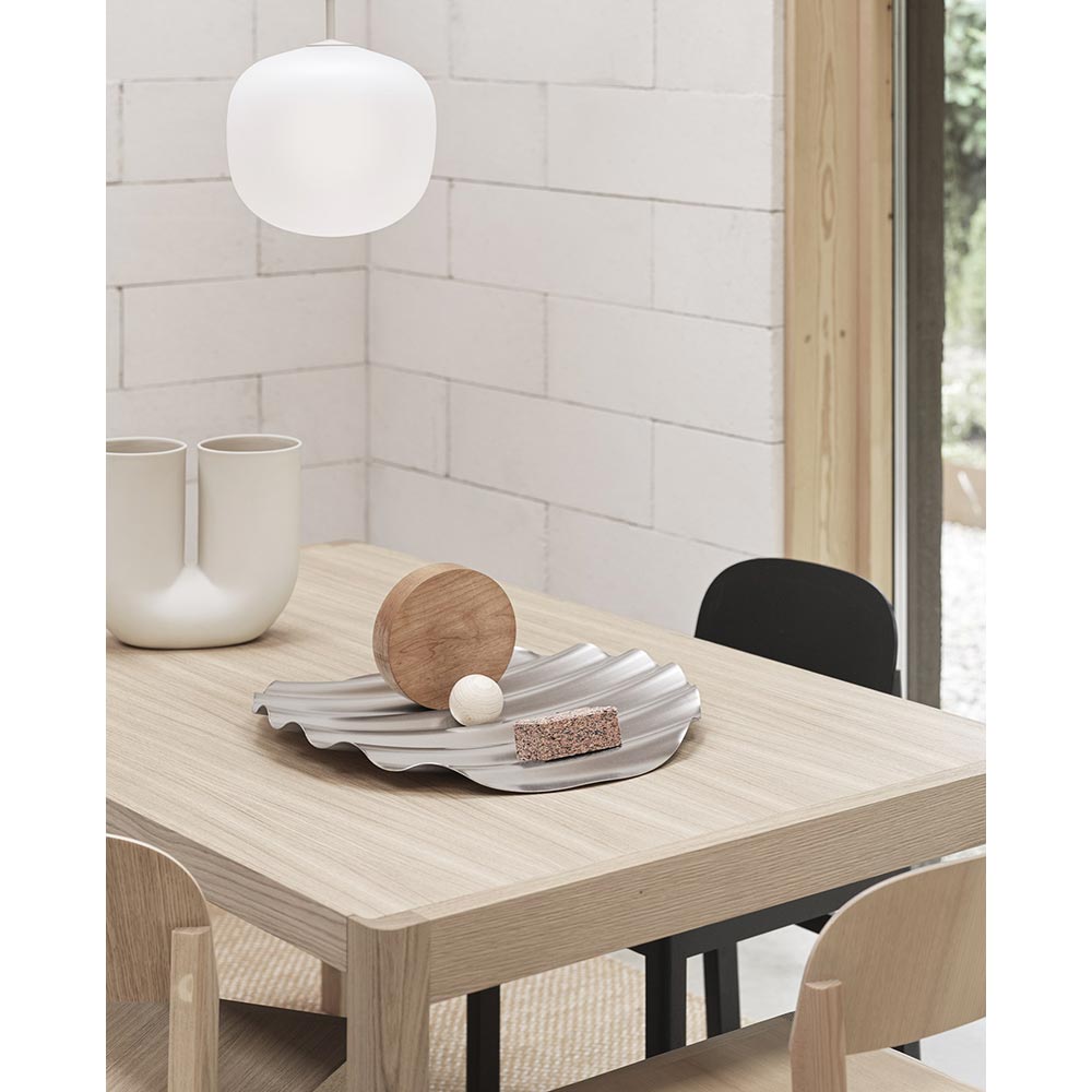 WORKSHOP TABLE Veneer 1400×920 / muuto（ムート） / ダイニングテーブル / MUT10195_dt_03.jpg