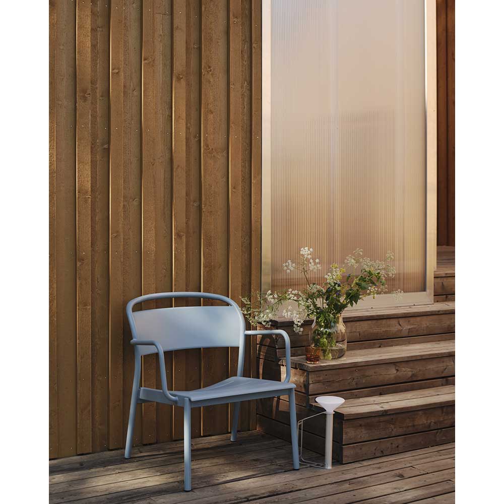 LINEAR STEEL LOUNGE ARMCHAIR / muuto（ムート） / ガーデンチェア・アウトドアチェア / MUT10213_dt_05.jpg