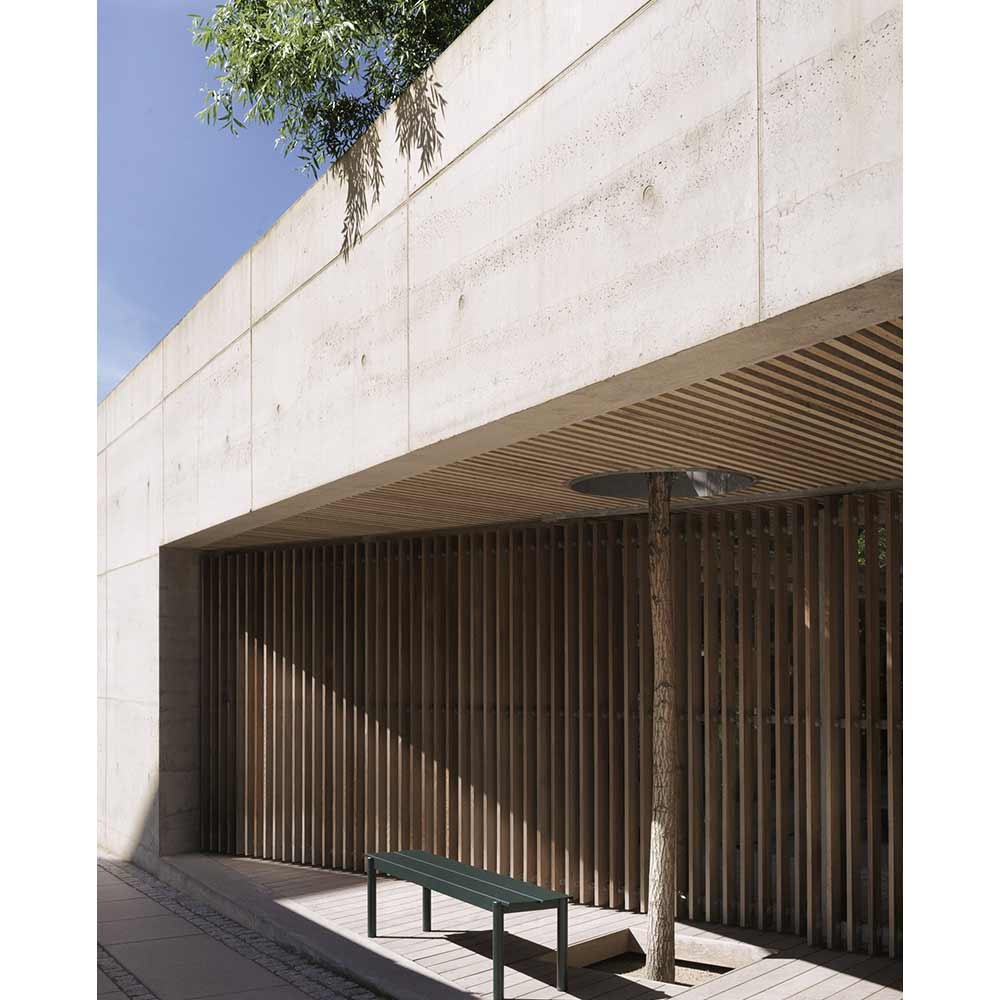 LINEAR STEEL BENCH 1700 / muuto（ムート） / ガーデンベンチ・アウトドアベンチ / MUT10217_dt_05.jpg