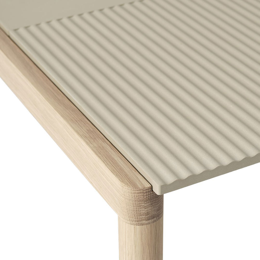 COUPLE COFFEE TABLE 2Plain 1Wavy W1200 Oak / muuto（ムート） / リビングテーブル・ローテーブル・座卓 / MUT10265_dt_01.jpg