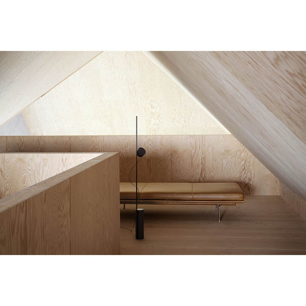 OUTLINE DAYBED BLACK BASE / muuto（ムート） / ソファベッド / MUT10266_dt_02.jpg