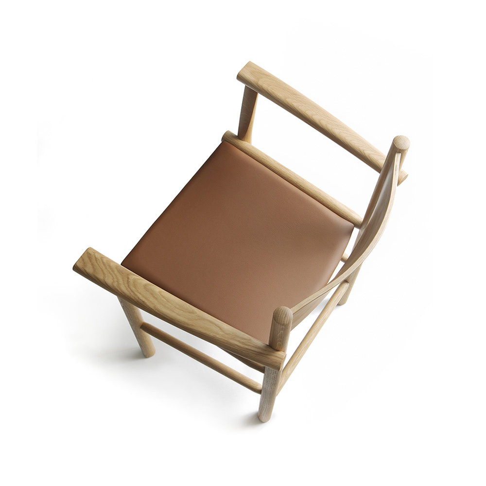 AKADEMIA ARMCHAIR LEATHER / NIKARI（ニカリ） / ダイニングチェア / NIK10021_dt_01.jpg