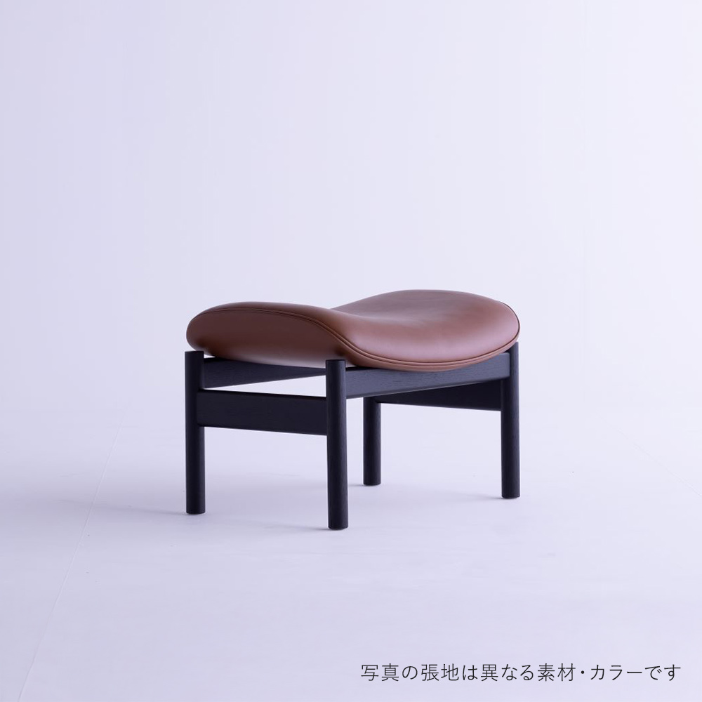 日進木工 CHORUS ラウンジスツール CHC-1870-O オーク MBK / 日進木工（ニッシンモッコウ） / スツール / NIS10091BLU_ma.jpg
