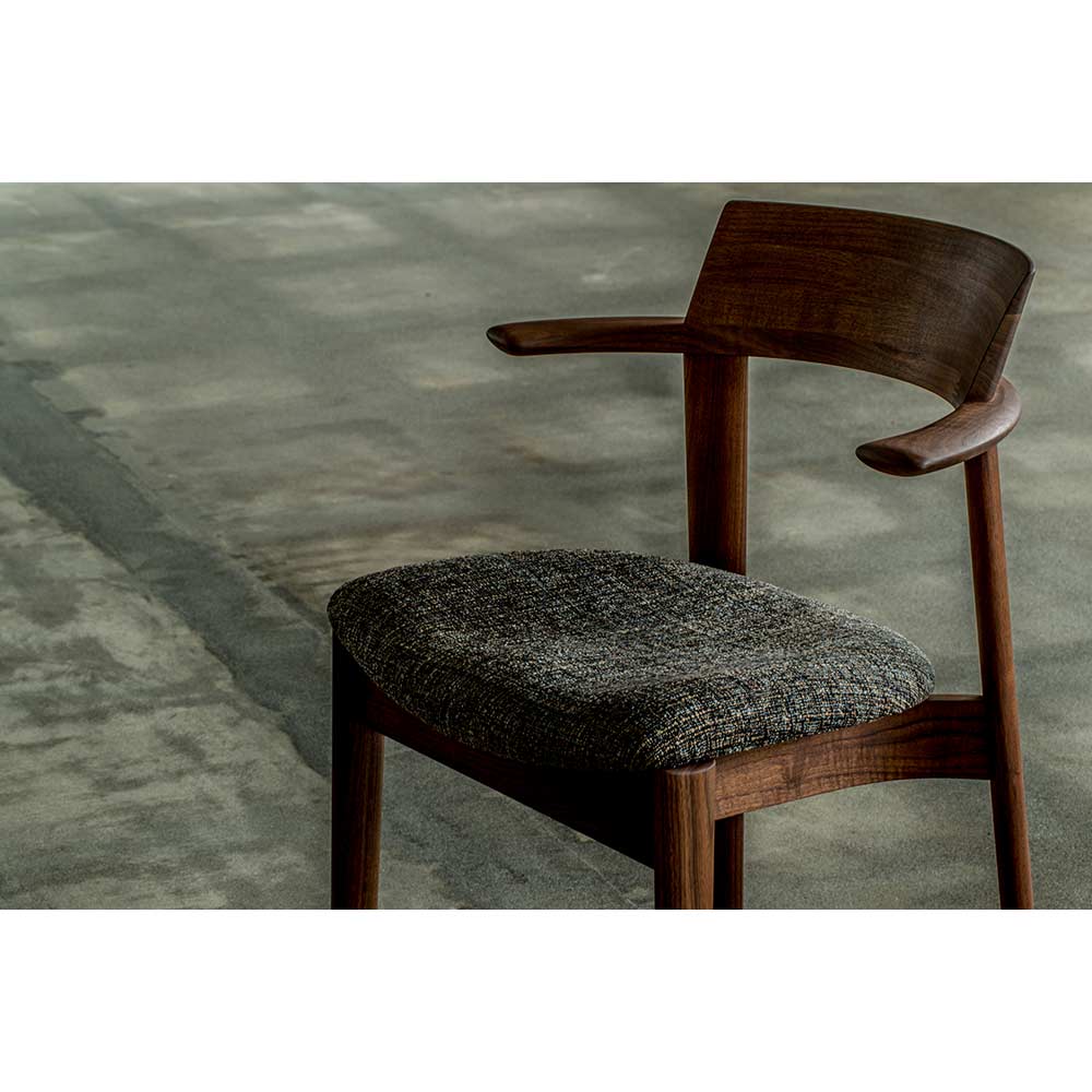 Sof セミアームチェア張座 SOC-833-R TER 日進木工 / 日進木工（ニッシンモッコウ） / ダイニングチェア / NIS10254_dt_02.jpg