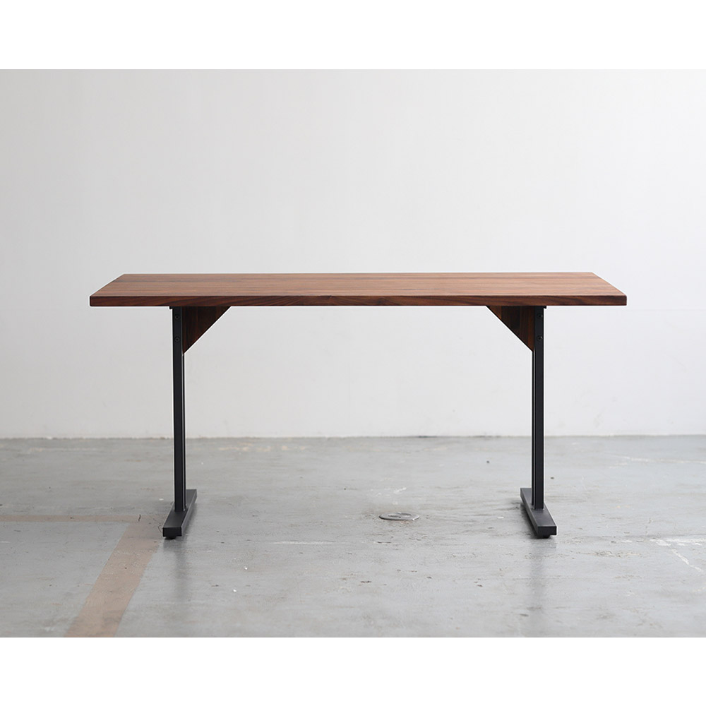 NOWHERE LIKE HOME DINING TABLE NODE II LEG_05 (135 NOWHERE LIKE HOME DINING TABLE NODE II LEG_05 (135