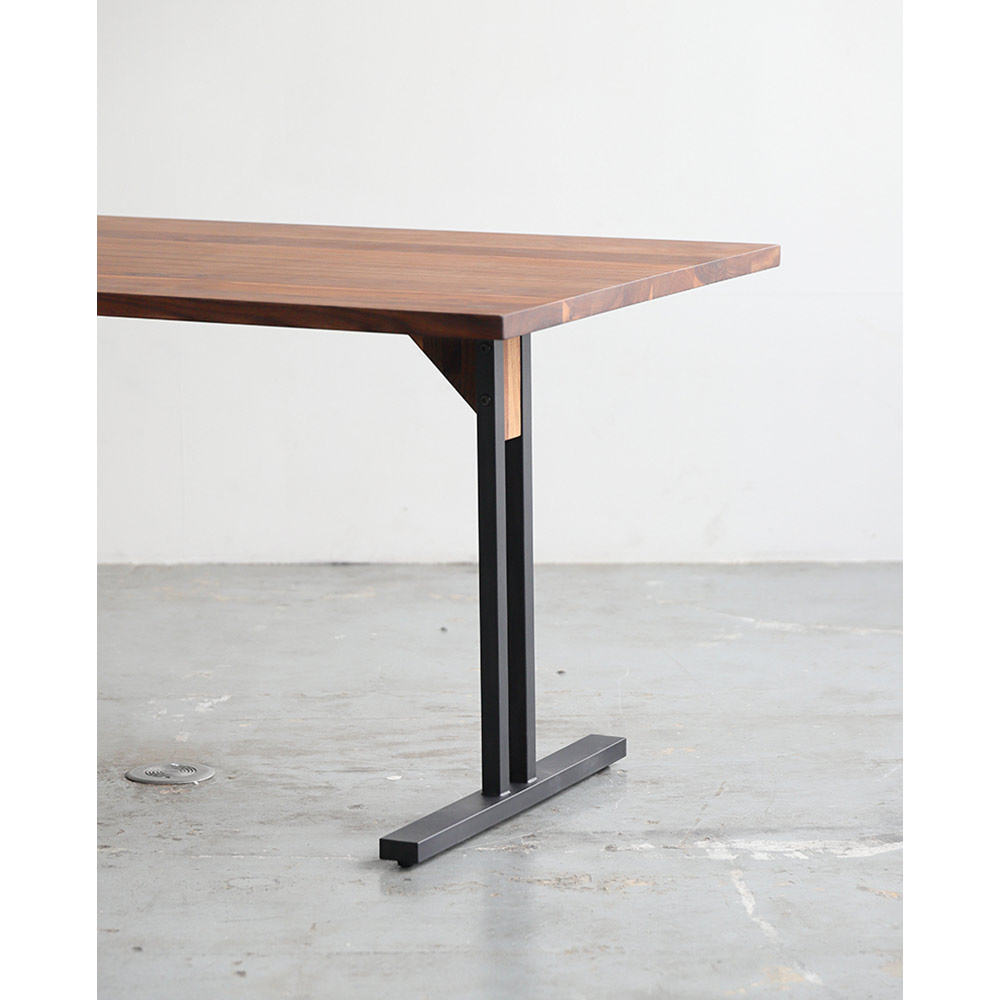 DINING TABLE NODE II LEG_05 (150) / NOWHERE LIKE HOME（ノーウェアライクホーム） / ダイニングテーブル / NLH10200_dt_03.jpg