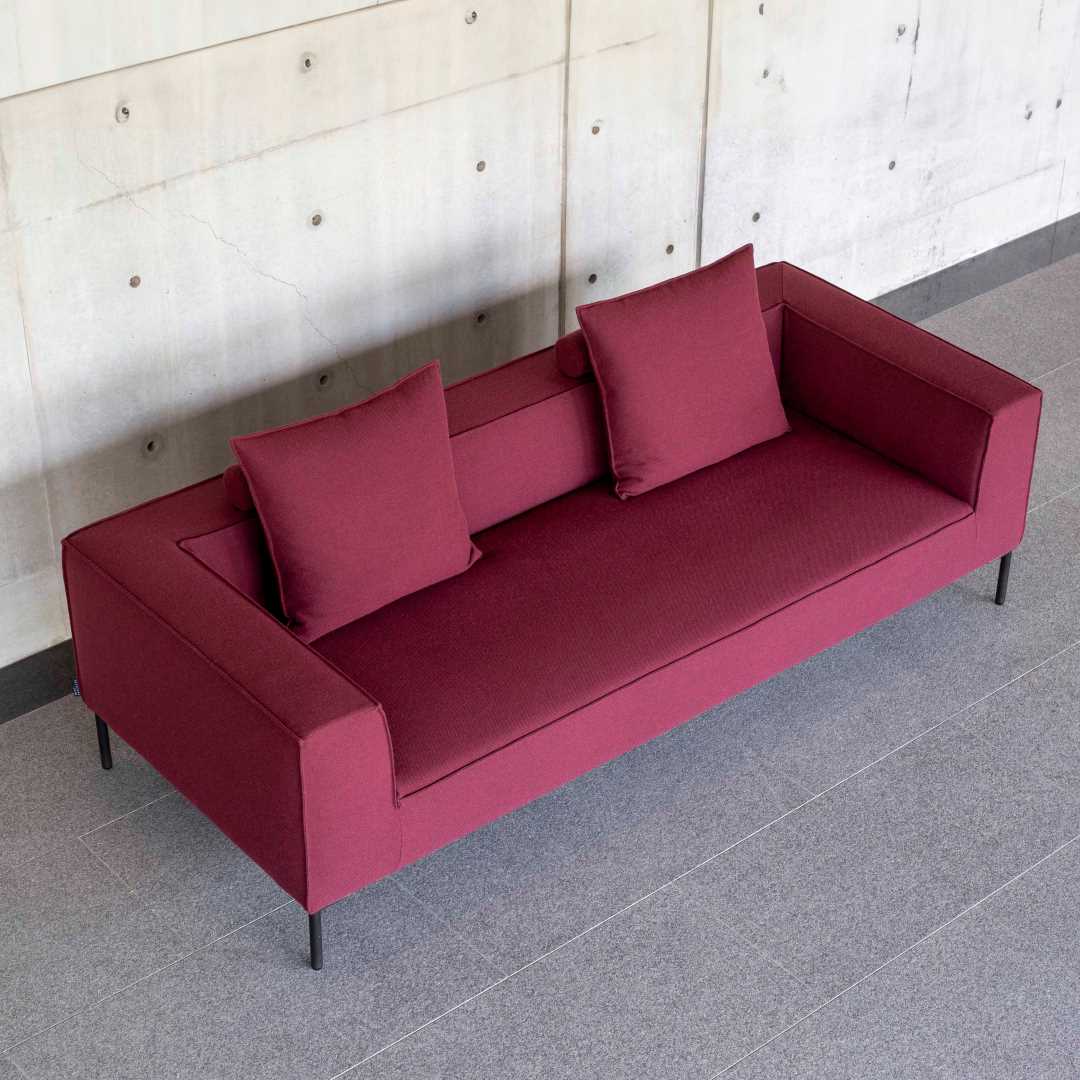 CETUS Sofa 220 + Cushion×2 + Bolster Cushion×2 / NOUS PROJECTS（ヌースプロジェクツ） / 3人掛けソファ / NOP30005_dt_01.jpg