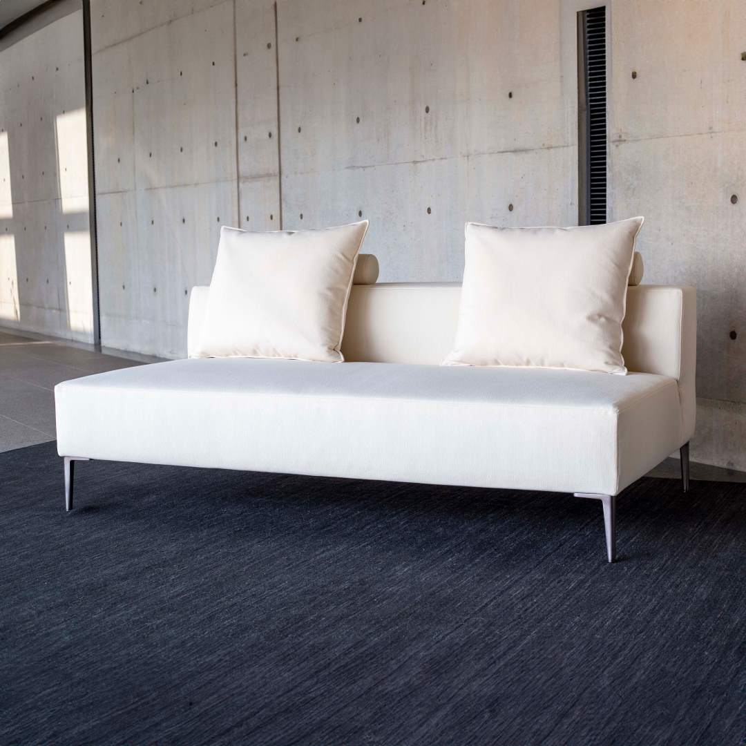 MIRA Armless Sofa 170 + Cushion×2 + Bolster Cushion×2 / NOUS PROJECTS（ヌースプロジェクツ） / 2人掛けソファ / NOP30011_dt_01.jpg