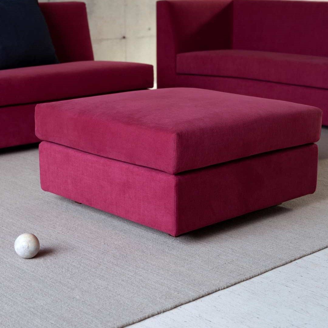 MAROCO One-Arm Sofa 165 (R) + MARUCO Ottoman / NOUS PROJECTS（ヌースプロジェクツ） / 2人掛けソファ / NOP30012_dt_01.jpg