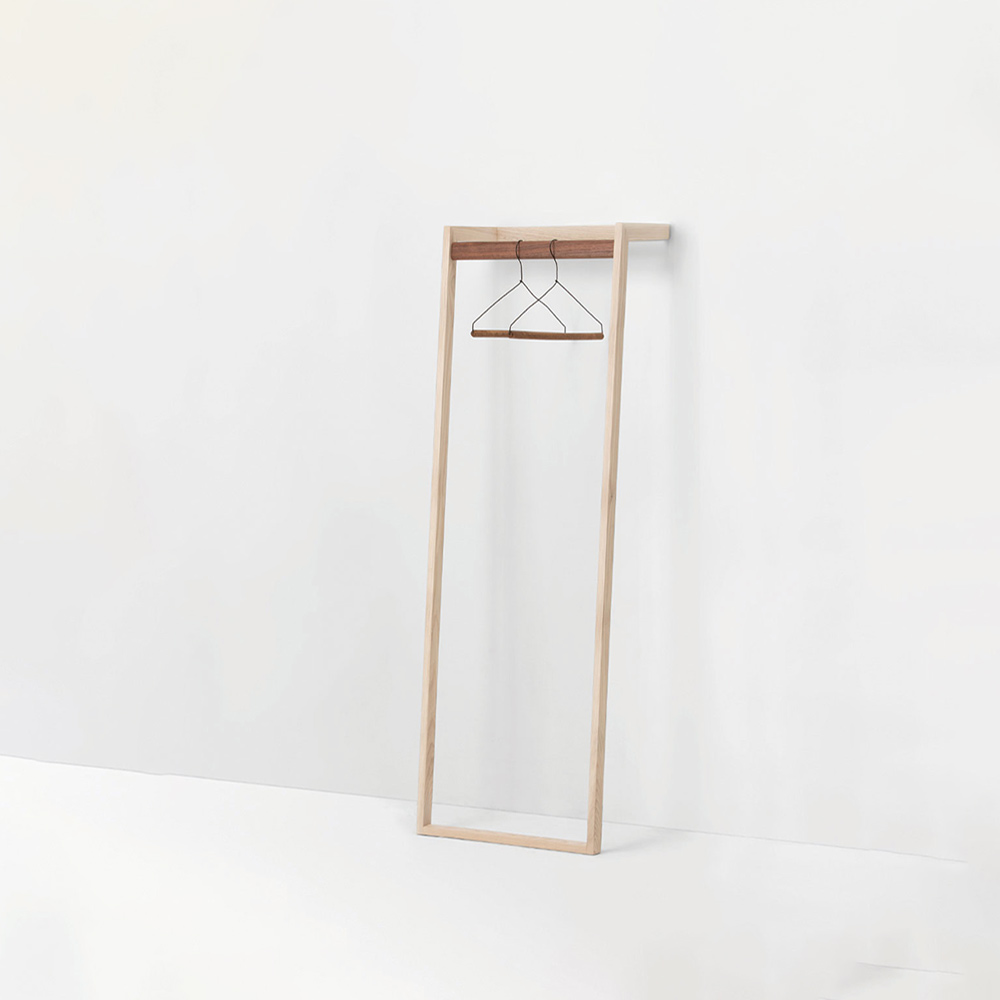 TP センの木の家具 Tatekake Hanger / 大雪木工（タイセツモッコウ） / コートハンガー・ハンガーラック・ポールハンガー / TSM10033_dt_05.jpg