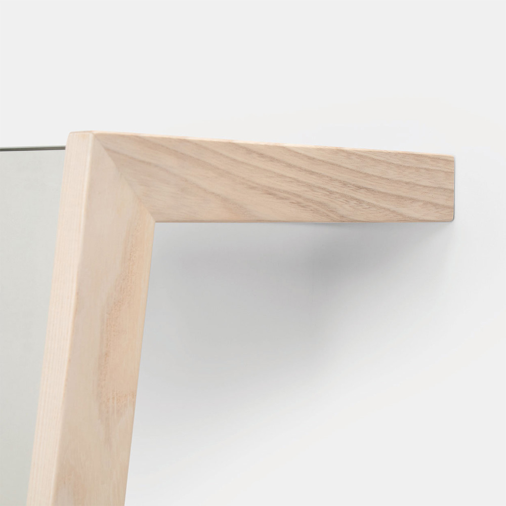 TP センの木の家具 Tatekake Mirror / 大雪木工（タイセツモッコウ） / 壁掛けミラー・壁掛け鏡・鏡台・スタンドミラー / TSM10035_dt_01.jpg