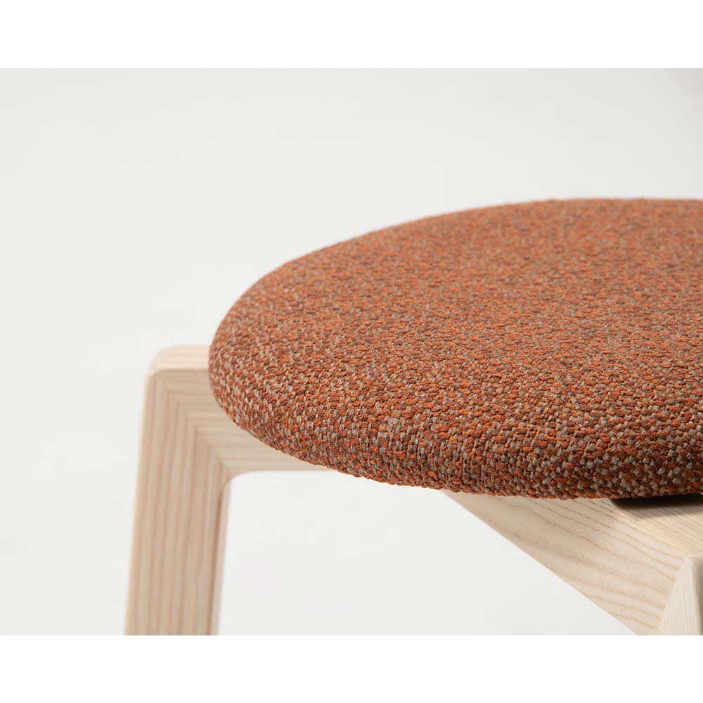 TP センの木の家具 Stacking Stool 布座 / 大雪木工（タイセツモッコウ） / スツール / TSM10037_dt_02.jpg