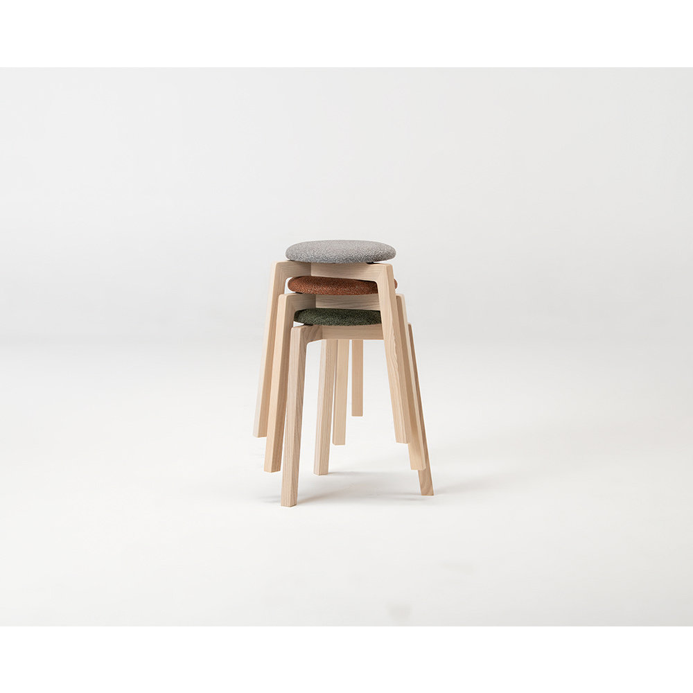 TP センの木の家具 Stacking Stool 布座 / 大雪木工（タイセツモッコウ） / スツール / TSM10037_dt_06.jpg