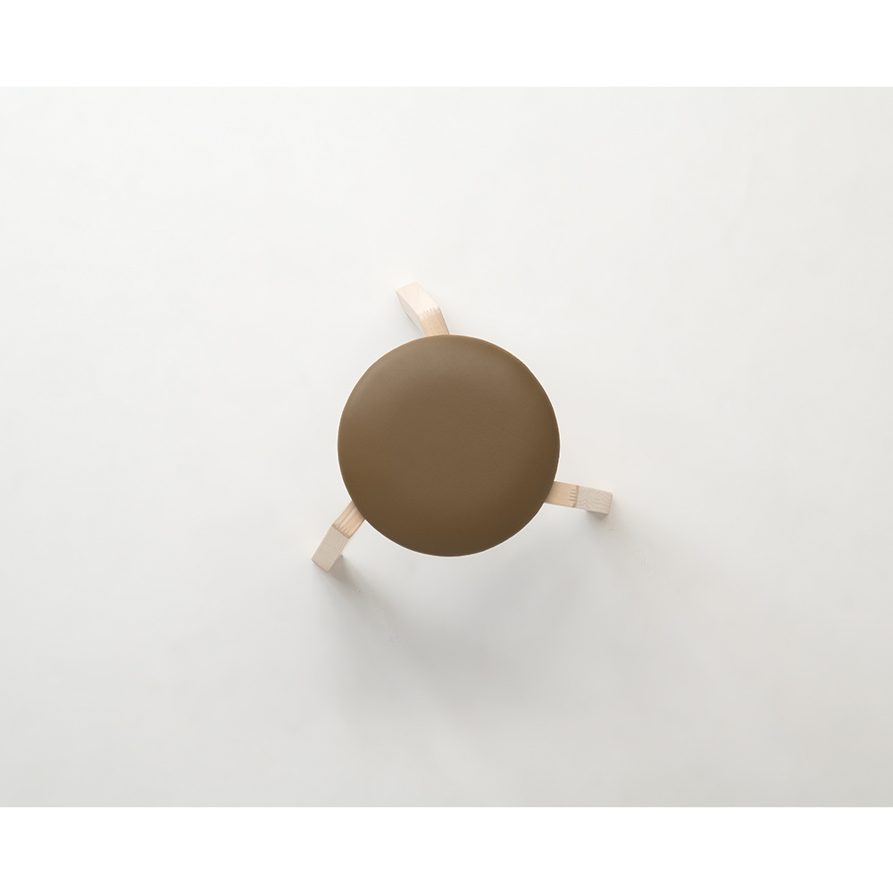 TP センの木の家具 Stacking Stool 革座 / 大雪木工（タイセツモッコウ） / スツール / TSM10038_dt_01.jpg