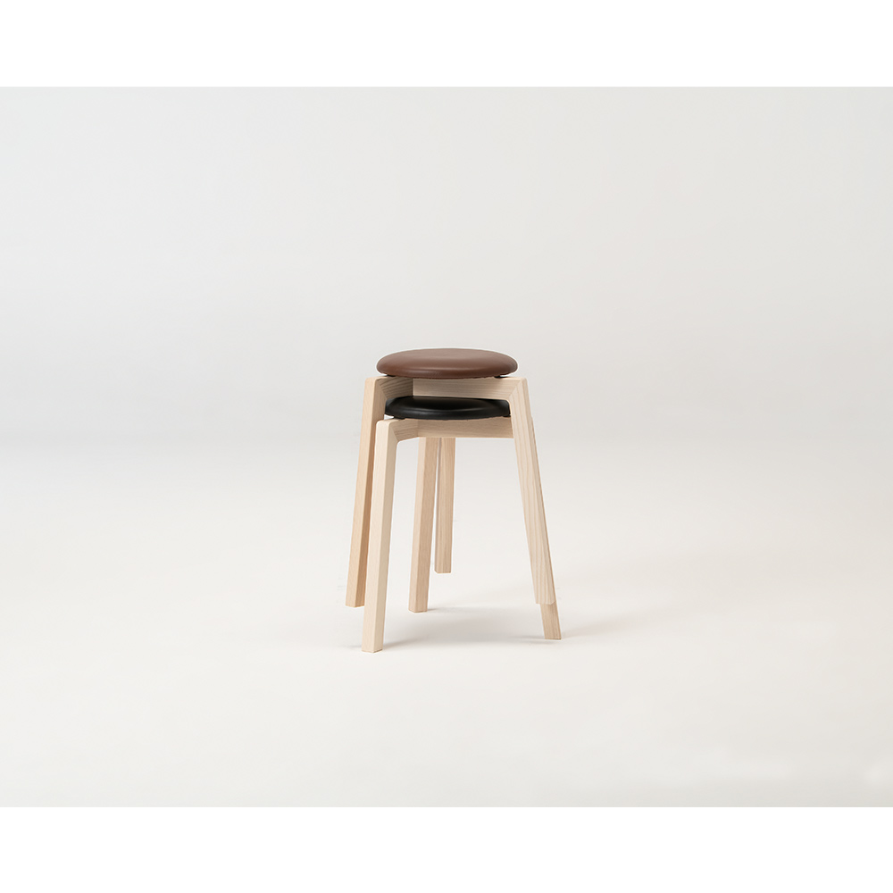 TP センの木の家具 Stacking Stool 革座 / 大雪木工（タイセツモッコウ） / スツール / TSM10038_dt_04.jpg