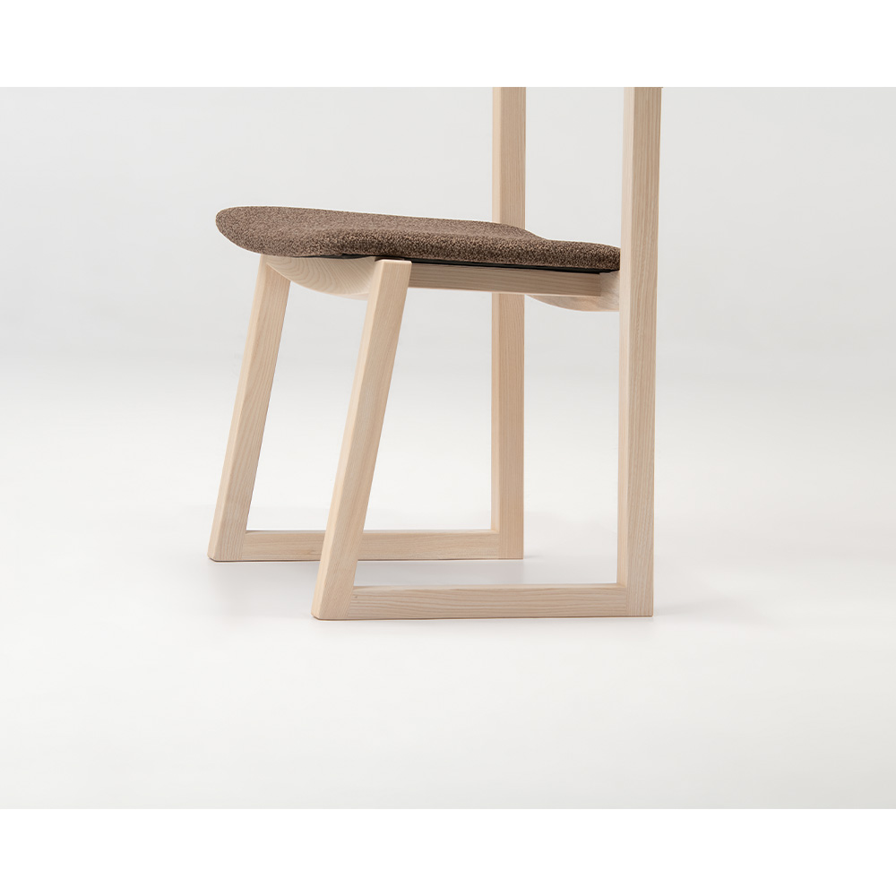 TP センの木の家具 Chair03 革座 / 大雪木工（タイセツモッコウ） / デスクチェア / TSM10041_dt_04.jpg