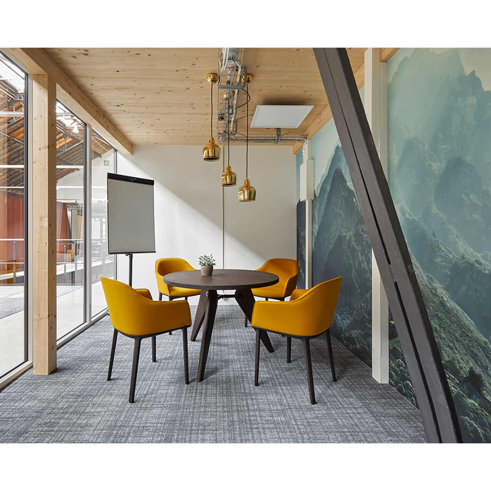 Vitra Gueridon φ900 natural solid oak / ヴィトラ | subsclife Vitra Gueridon φ900 natural solid oak / ヴィトラ | subsclife