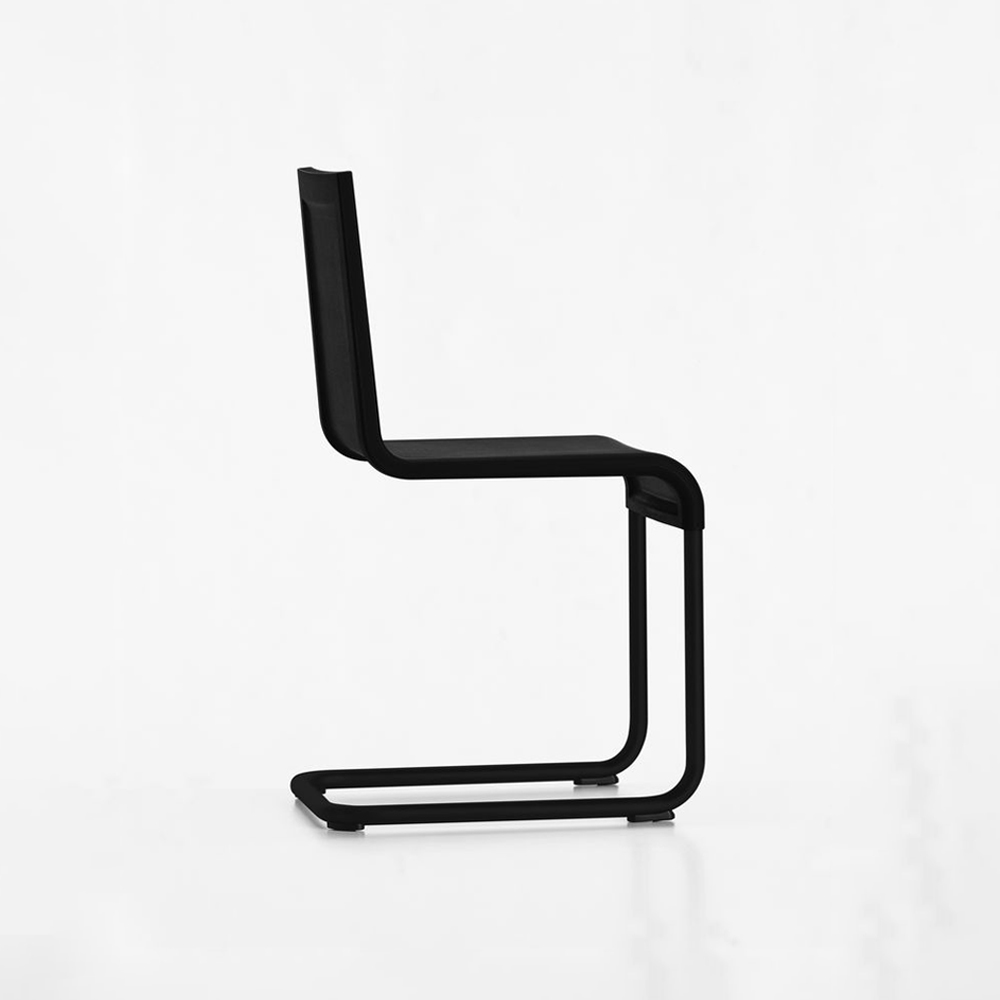 05 Black powder-coated / Vitra（ヴィトラ） / ダイニングチェア / VTR10210_dt_03.jpg