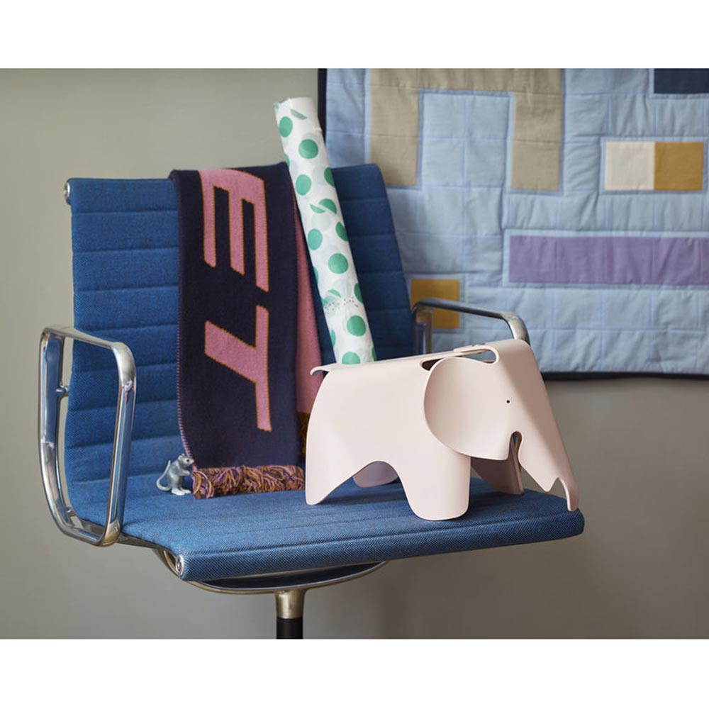 Eames Elephant small / Vitra（ヴィトラ） / オブジェ・アート / VTR10278_dt_17.jpg