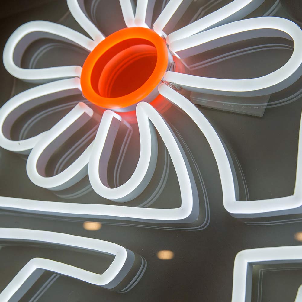 Keith Haring Flower Head_Yellowpop LEDネオンサイン / Yellowpop（イエローポップ） / スタンドライト・フロアライト・フロアスタンド / YEP10025_dt_02.jpg