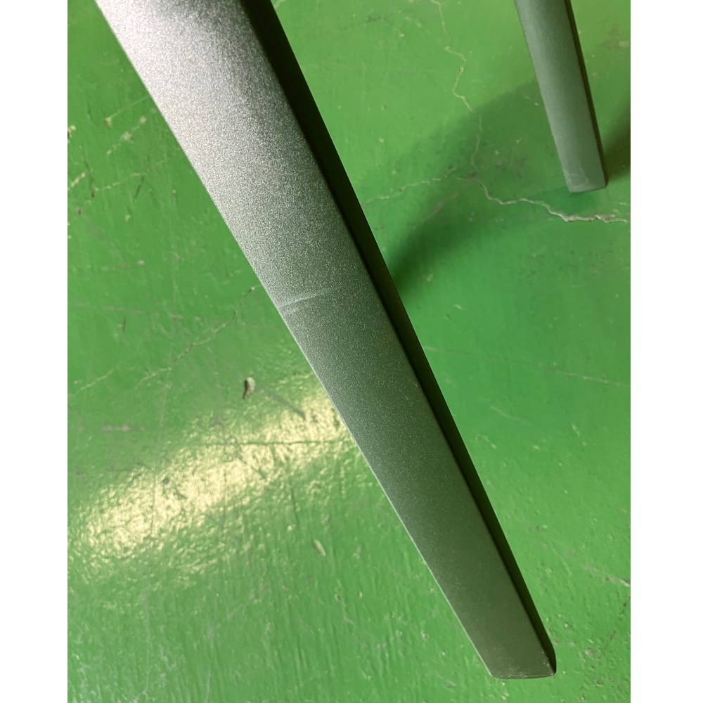 APC ivy / Vitra（ヴィトラ） / ダイニングチェア / YNG30079_dt_16.jpg