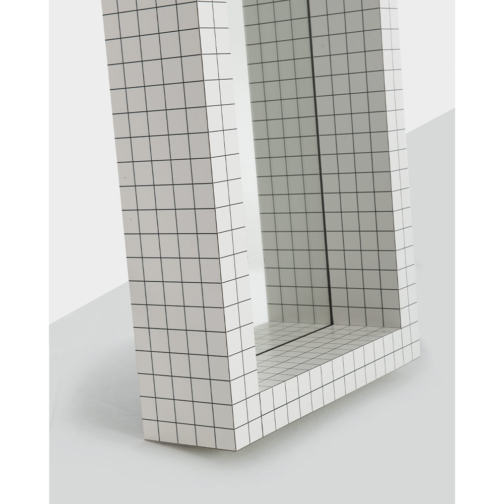 zanotta Quaderna 476 Mirror / zanotta（ザノッタ） / 壁掛けミラー・壁掛け鏡・鏡台・スタンドミラー / ZNT10054_dt_02.jpg