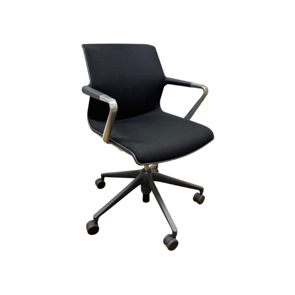 ITOKI ITOKI Sequa Chair エクストラハイバック KG-357JB1-ZTT1 ITOKI ITOKI Sequa Chair エクストラハイバック KG-357JB1-ZTT1